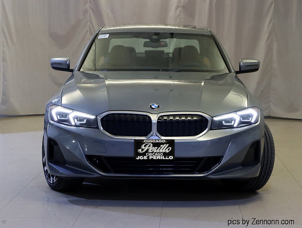 Used 2025 BMW 330i xDrive Sedan w/ M Sport Package image 5