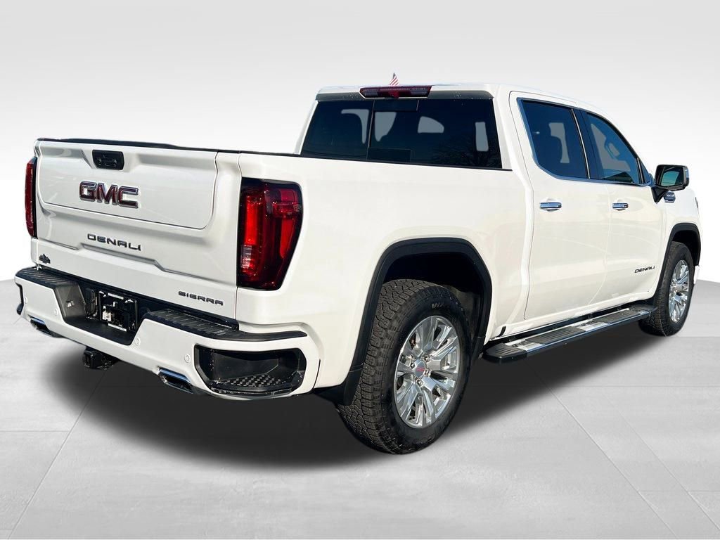 Used 2025 GMC Sierra 1500 Denali image 8