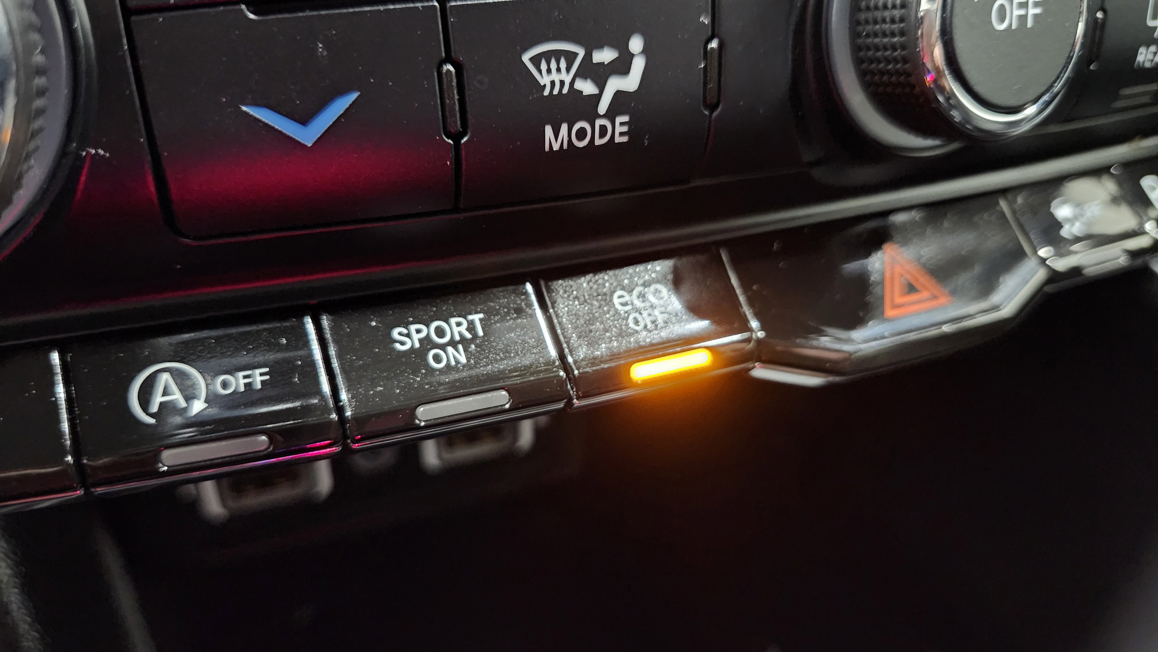 Used 2022 Dodge Durango SXT w/ Blacktop Package image 8