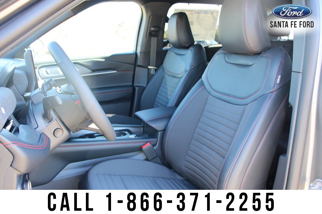 Used 2025 Ford Explorer ST-Line w/ Premium Package RWD image 23