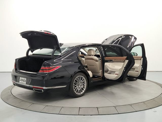 Used 2021 Genesis G90 3.3T Premium image 15