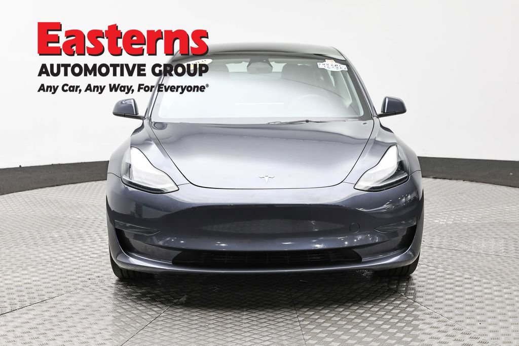 Used 2023 Tesla Model 3 Standard Range image 2