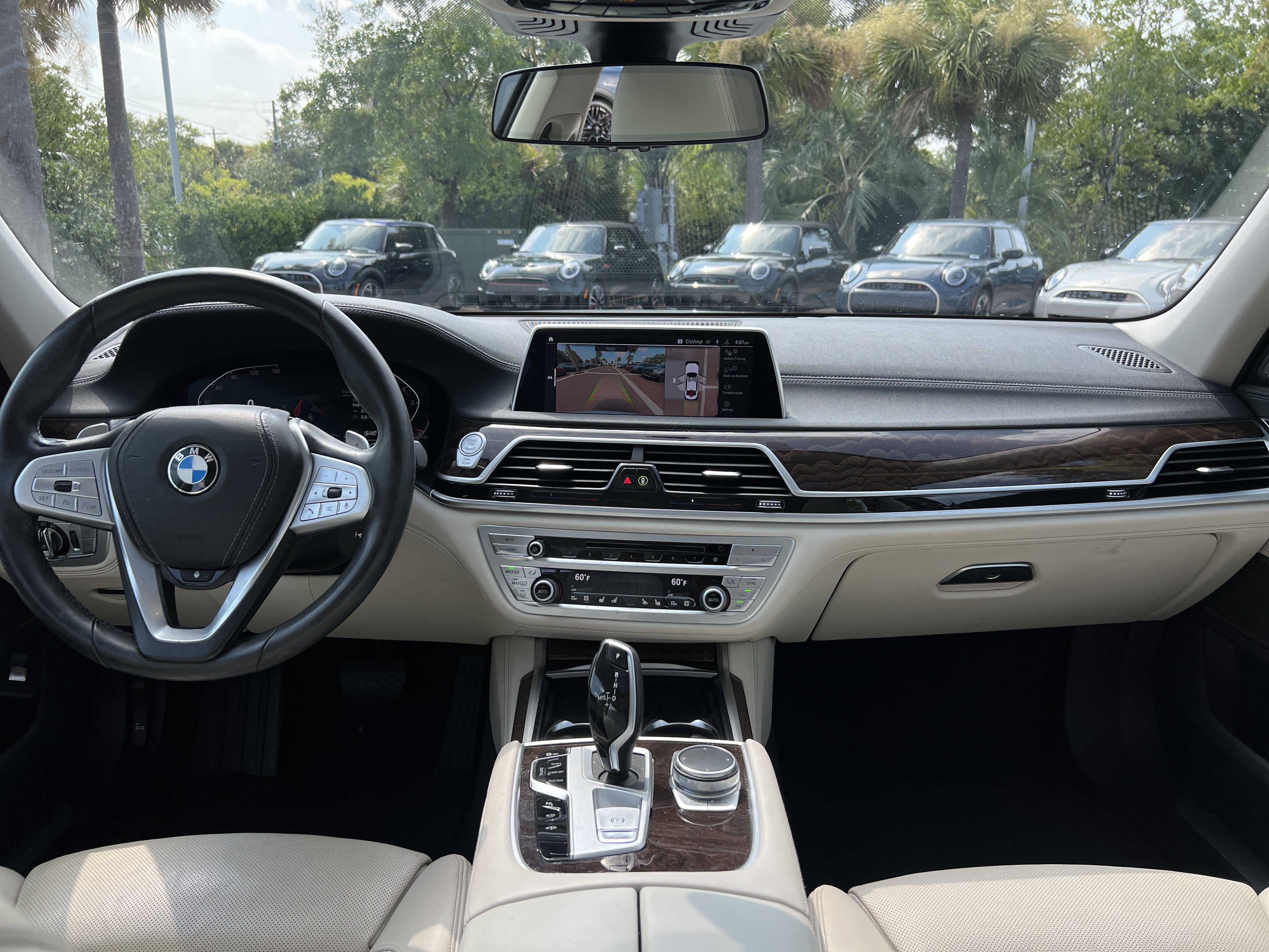Used 2020 BMW 740i w/ Premium Package RWD image 29