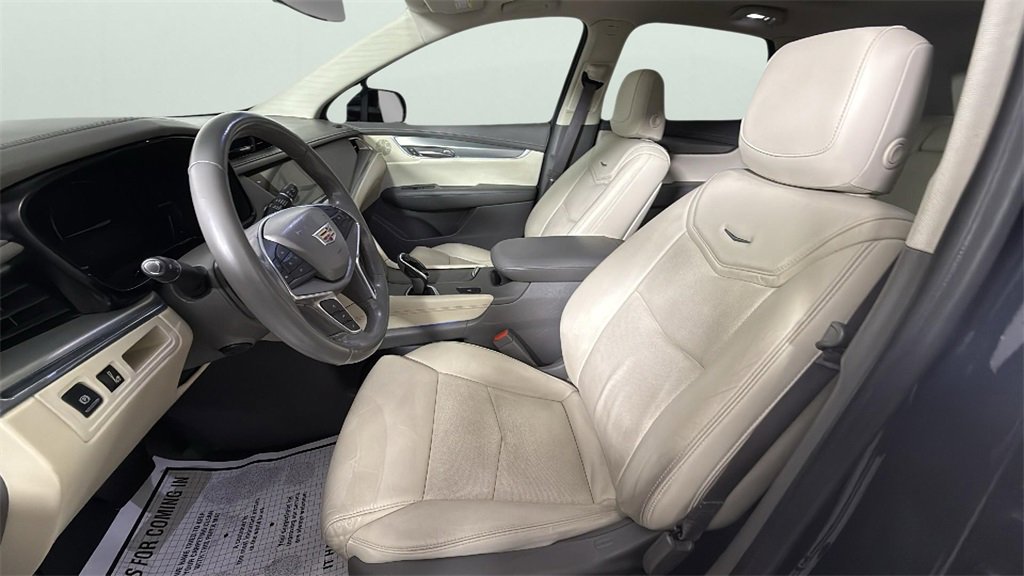 Used 2018 Cadillac XT5 Luxury w/ Driver Awareness Package image 33