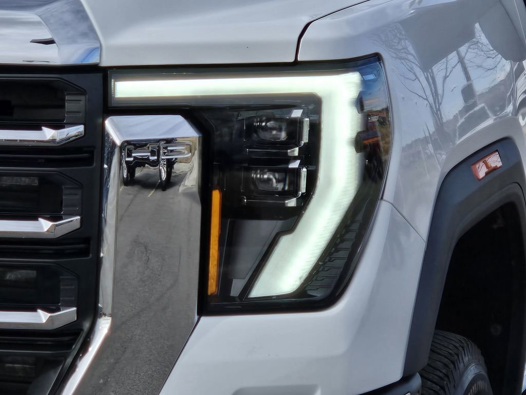 Used 2025 GMC Sierra 3500 SLT w/ SLT Convenience Package image 41