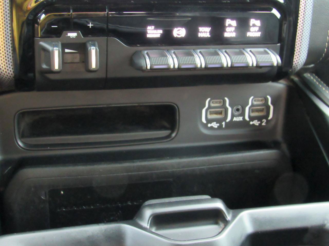 Used 2021 RAM 3500 Limited AWD/4WD image 32