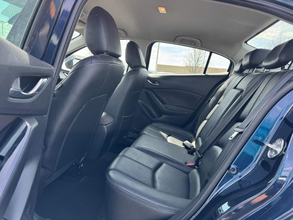 Used 2018 MAZDA MAZDA3 Touring image 10