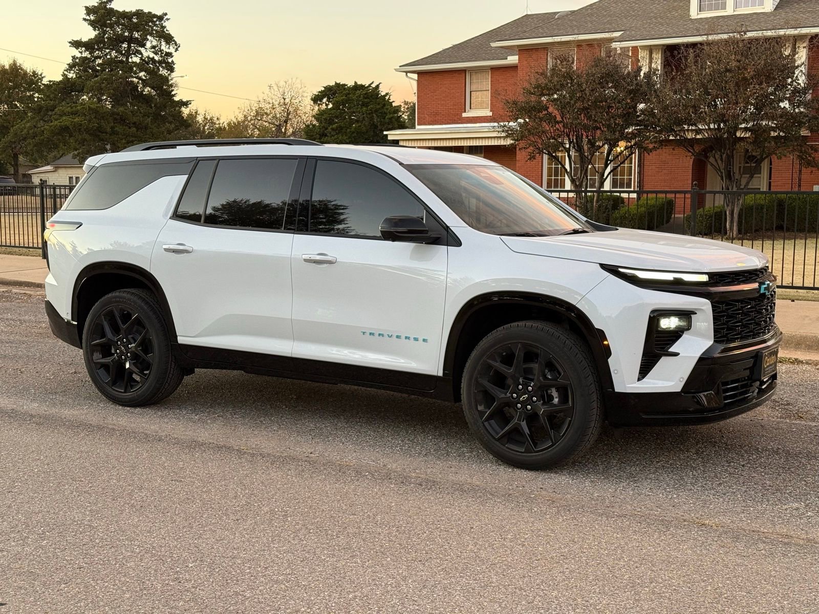 New 2026 Chevrolet Traverse RS image 2