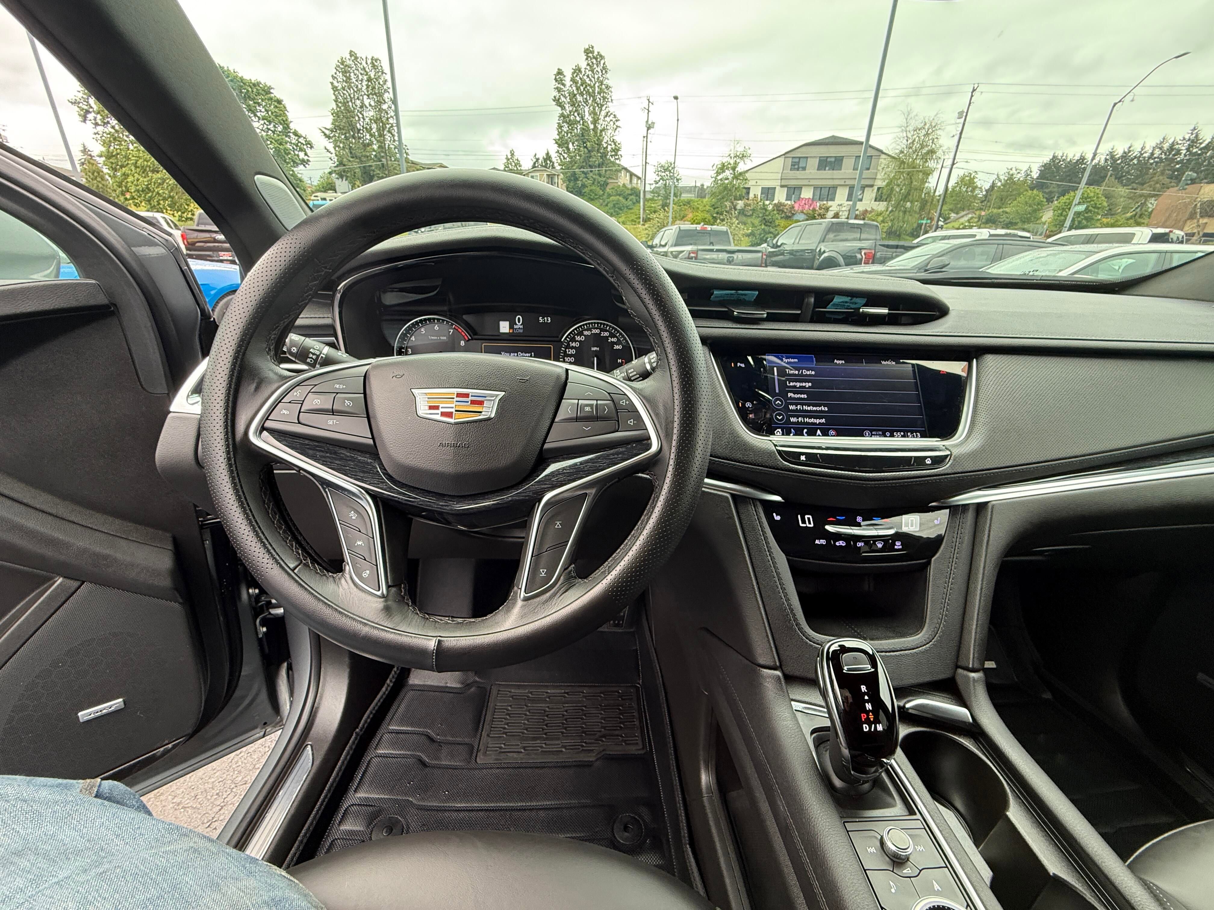 Used 2023 Cadillac XT5 Premium Luxury AWD/4WD image 10