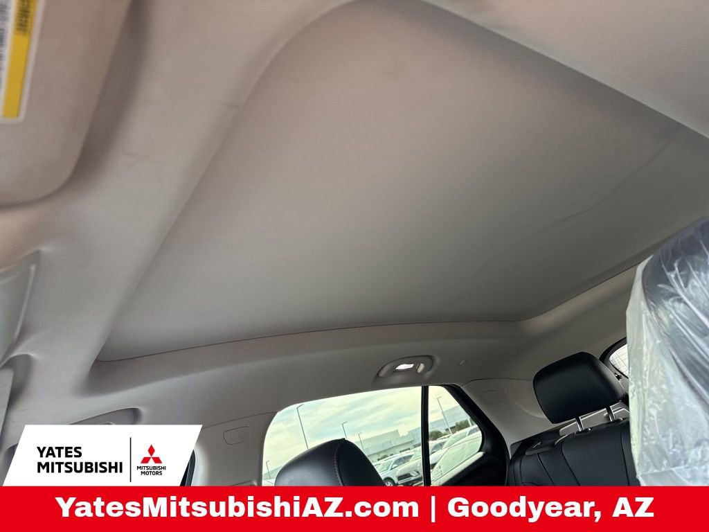 Used 2023 Buick Envision Essence w/ Sport Touring Package image 15