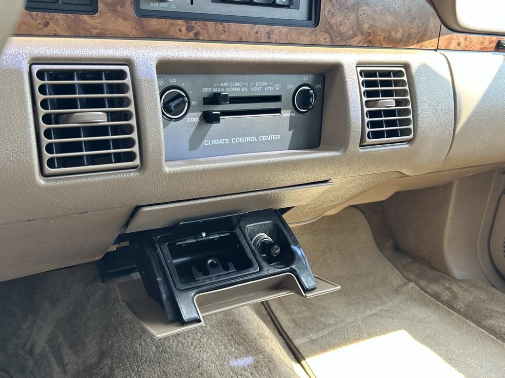 Used 1993 Chevrolet Caprice Classic RWD image 33