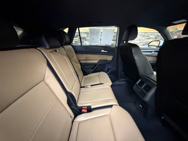 Used 2023 Volkswagen Atlas Cross Sport SE AWD/4WD image 32