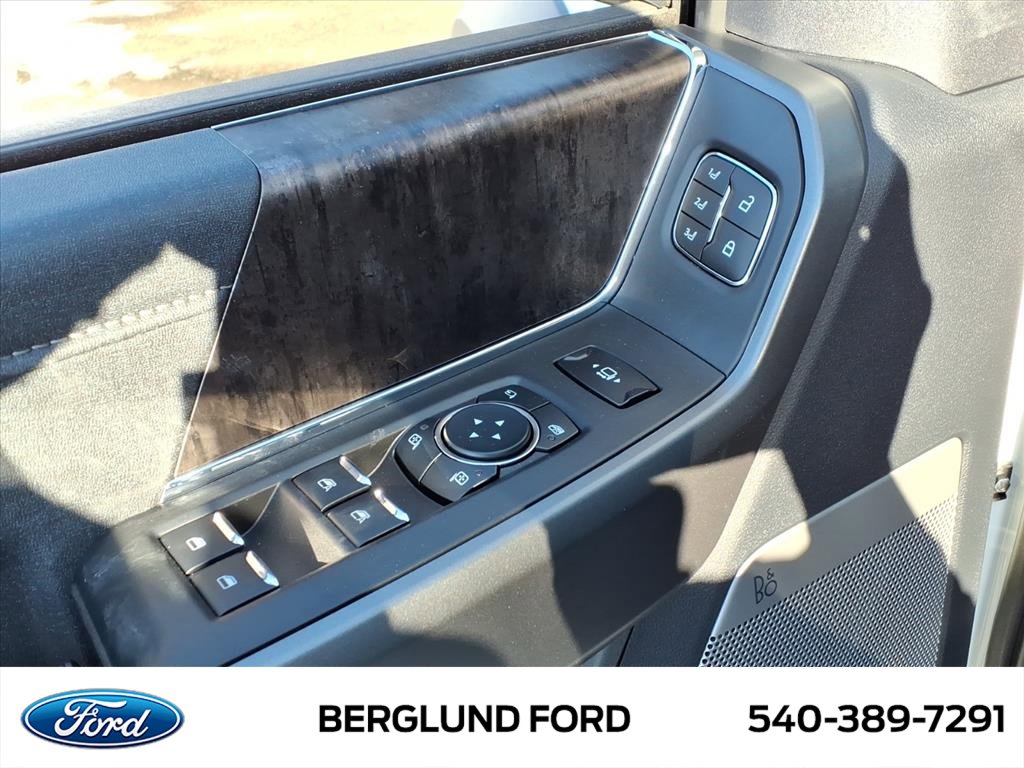 New 2026 Ford F550 4x4 Crew Cab image 12