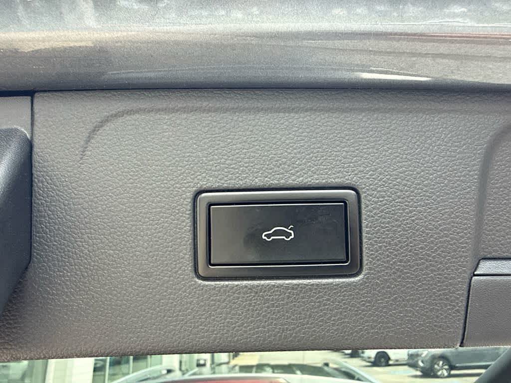 Used 2018 Volkswagen Atlas SE FWD image 21