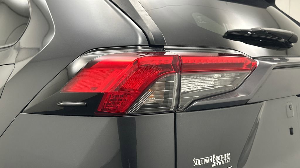 Certified 2019 Toyota RAV4 XLE w/ Convenience Package AWD/4WD image 22