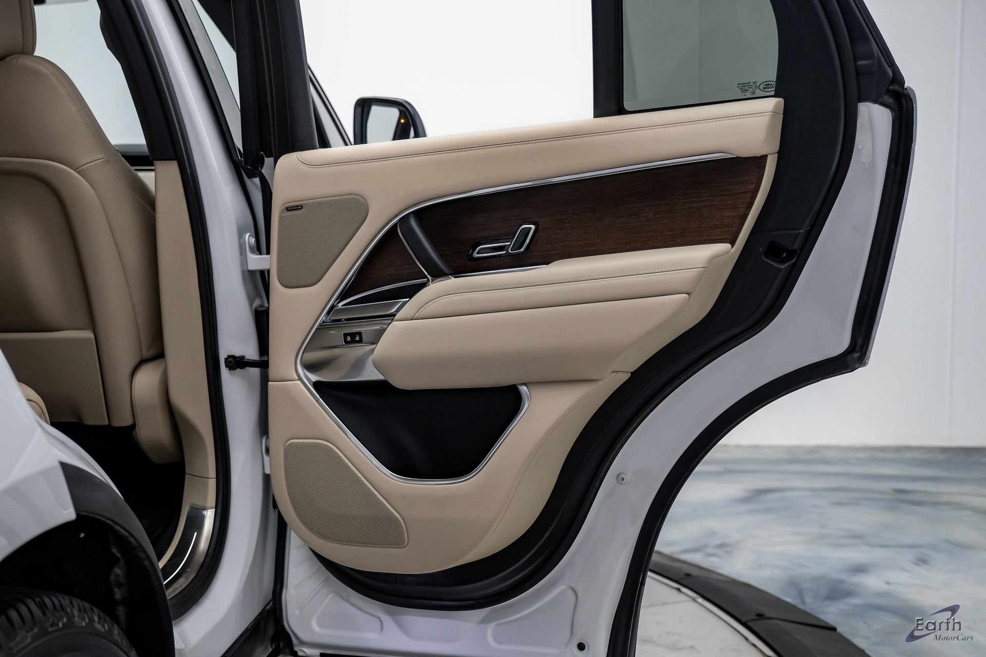 Used 2023 Land Rover Range Rover SE image 88