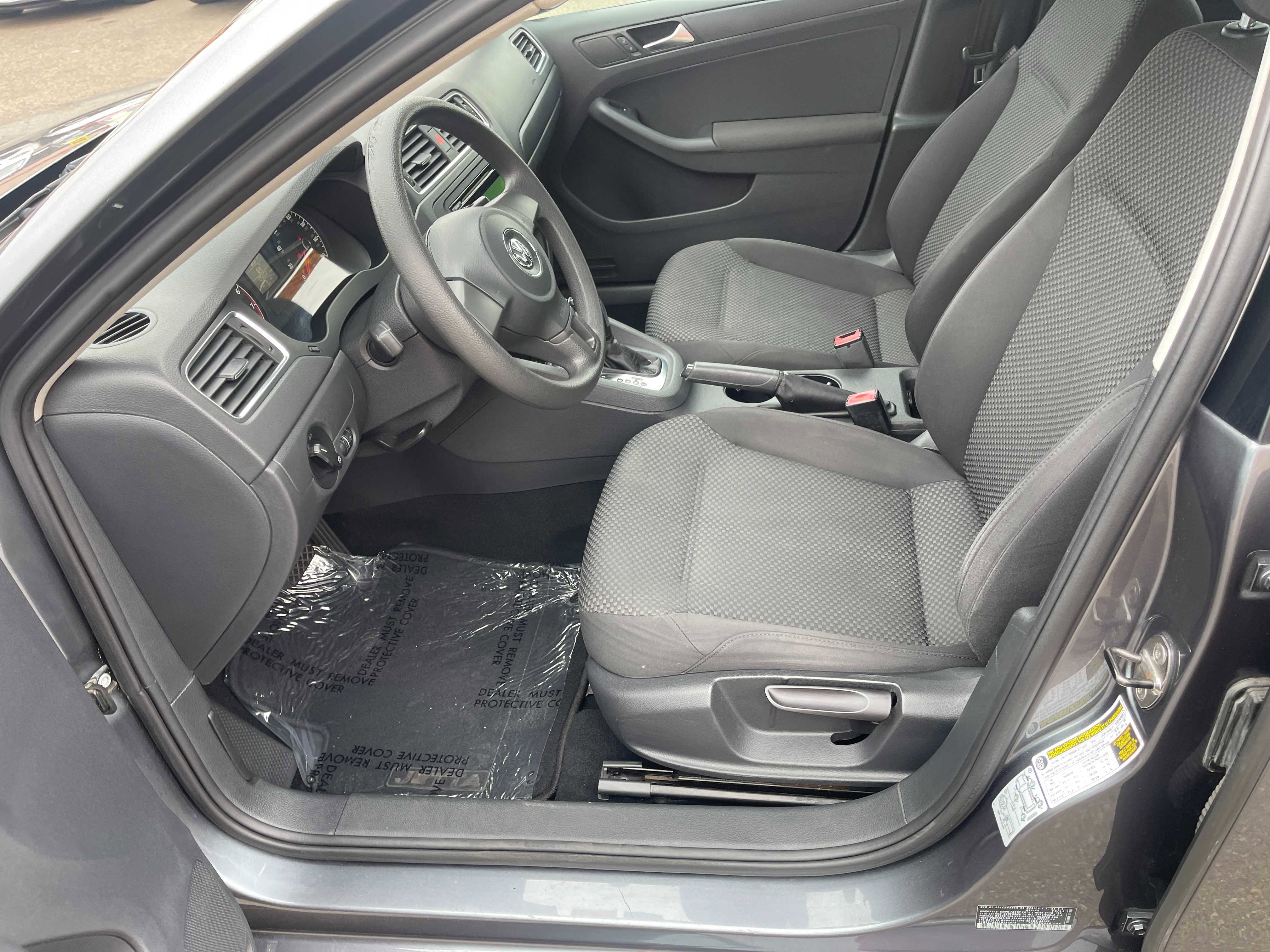 Used 2012 Volkswagen Jetta Sedan image 17