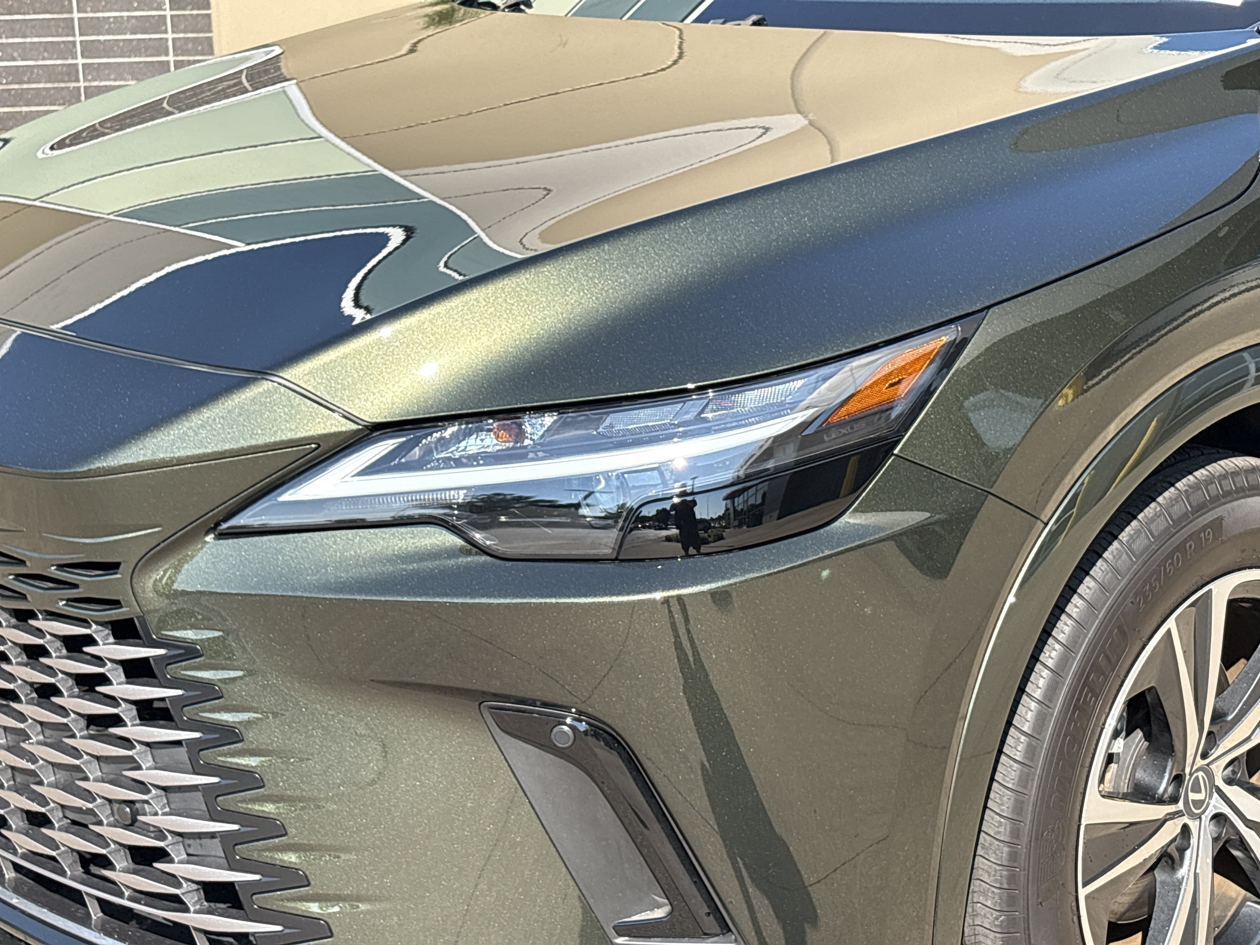 Certified 2025 Lexus RX 350h AWD/4WD image 6