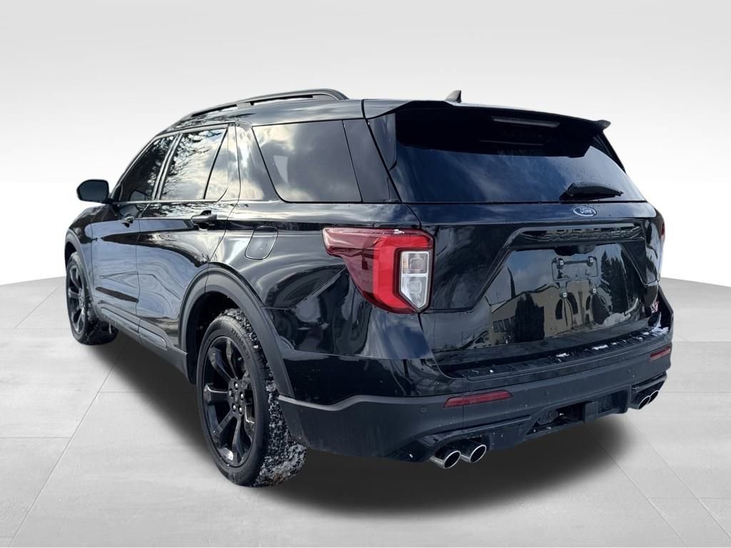 Used 2024 Ford Explorer ST w/ Technology Package image 8