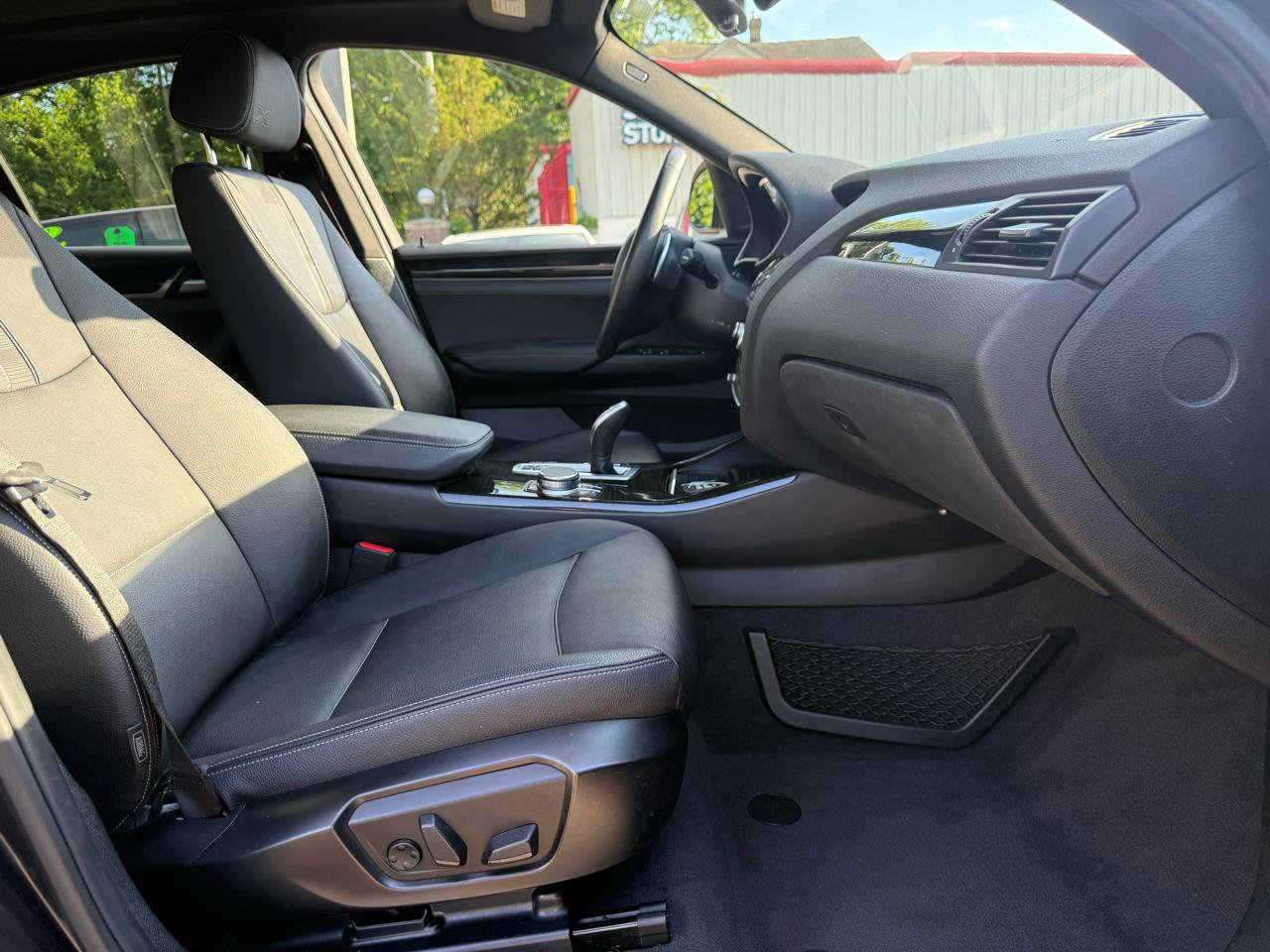 Used 2018 BMW X4 xDrive28i AWD/4WD image 14