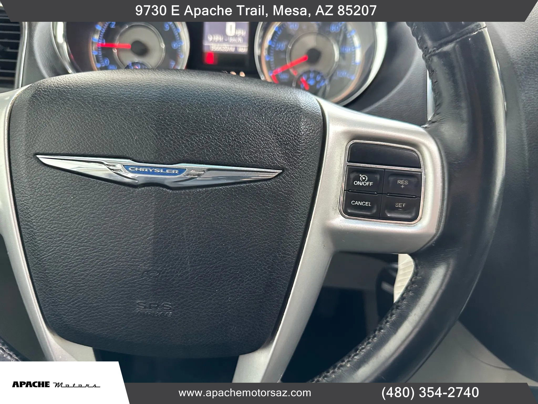 Used 2014 Chrysler Town & Country Touring image 24
