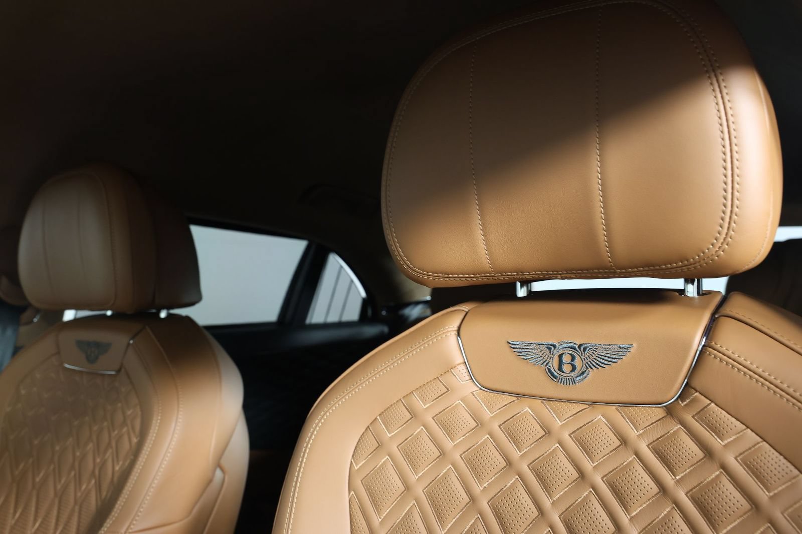 Certified 2023 Bentley Flying Spur S V8 AWD/4WD image 25