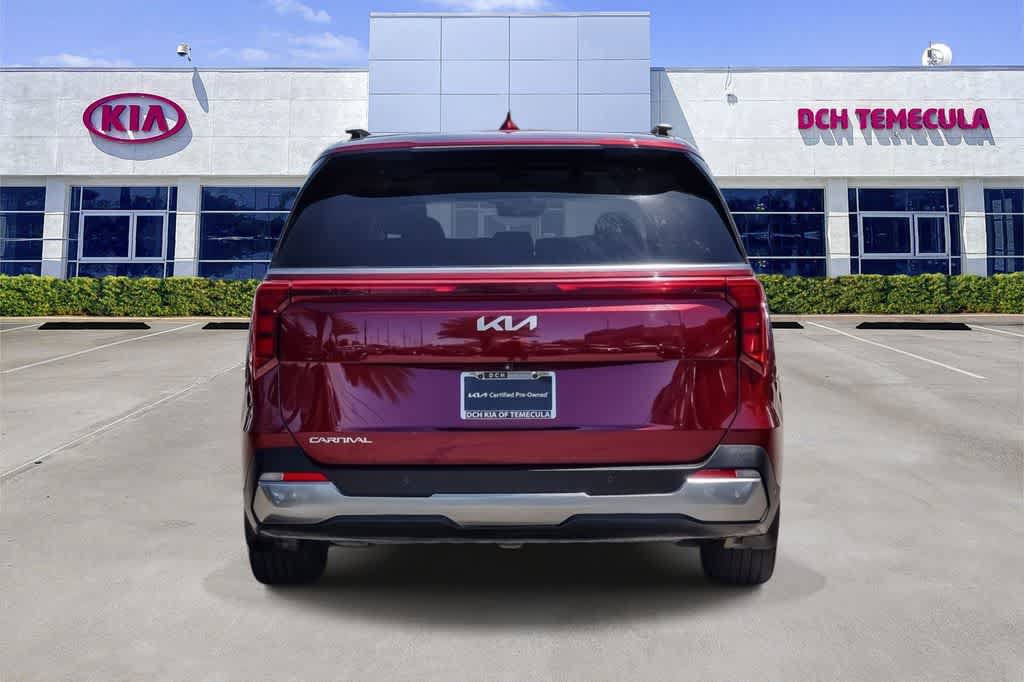 Certified 2025 Kia Carnival SX FWD image 5