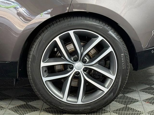 New 2025 Land Rover Range Rover SE image 14