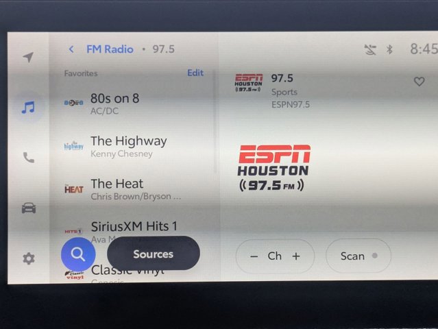 Used 2023 Toyota Highlander LE image 15