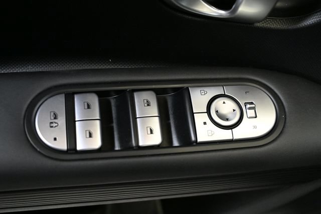 Used 2023 Hyundai Ioniq 5 SE AWD/4WD image 43
