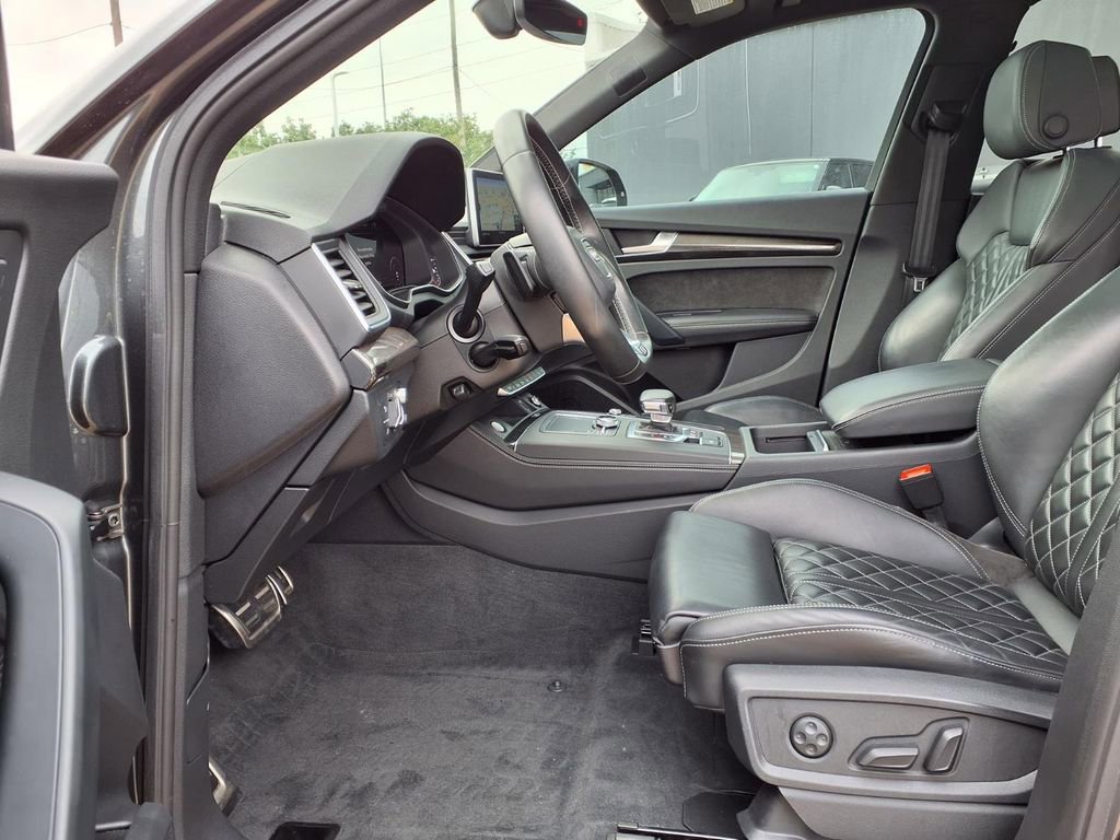 Used 2020 Audi SQ5 Prestige w/ Prestige Package AWD/4WD image 11