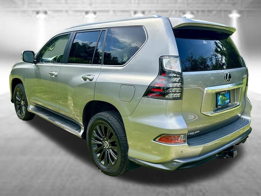 Used 2023 Lexus GX 460 Luxury w/ Sport Design Package AWD/4WD image 7