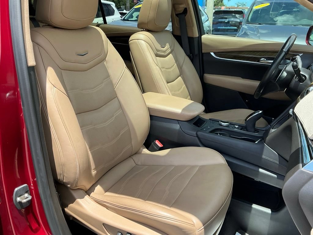 Used 2020 Cadillac XT6 Sport w/ Platinum Package AWD/4WD image 24