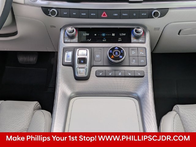 Used 2025 Hyundai Palisade Calligraphy AWD/4WD image 17