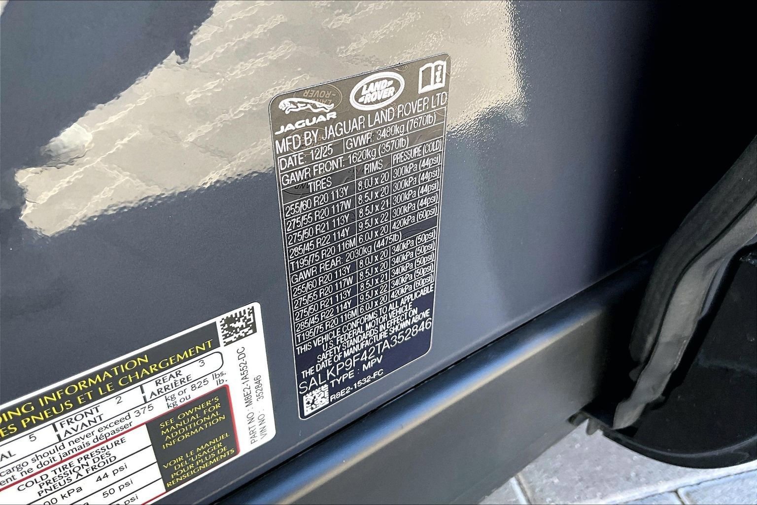 New 2026 Land Rover Range Rover SE image 13