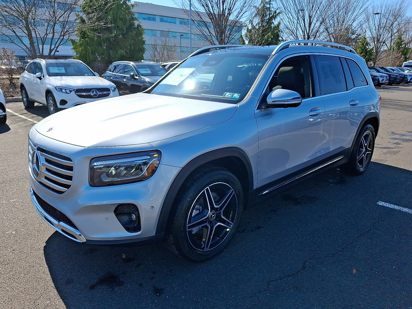 New 2026 Mercedes-Benz GLB 250 4MATIC image 3