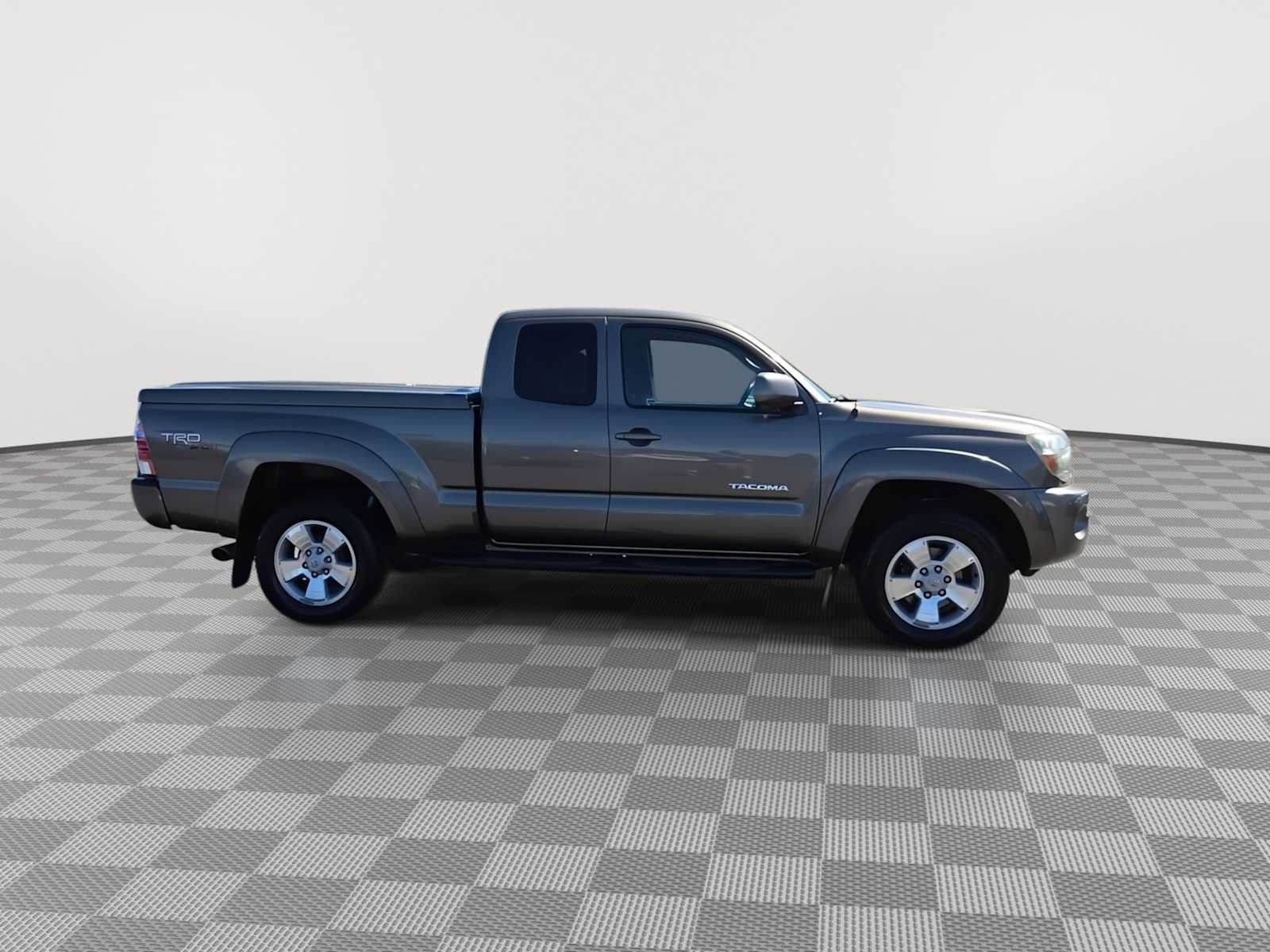 Used 2011 Toyota Tacoma PreRunner w/ TRD Sport Pkg RWD image 9