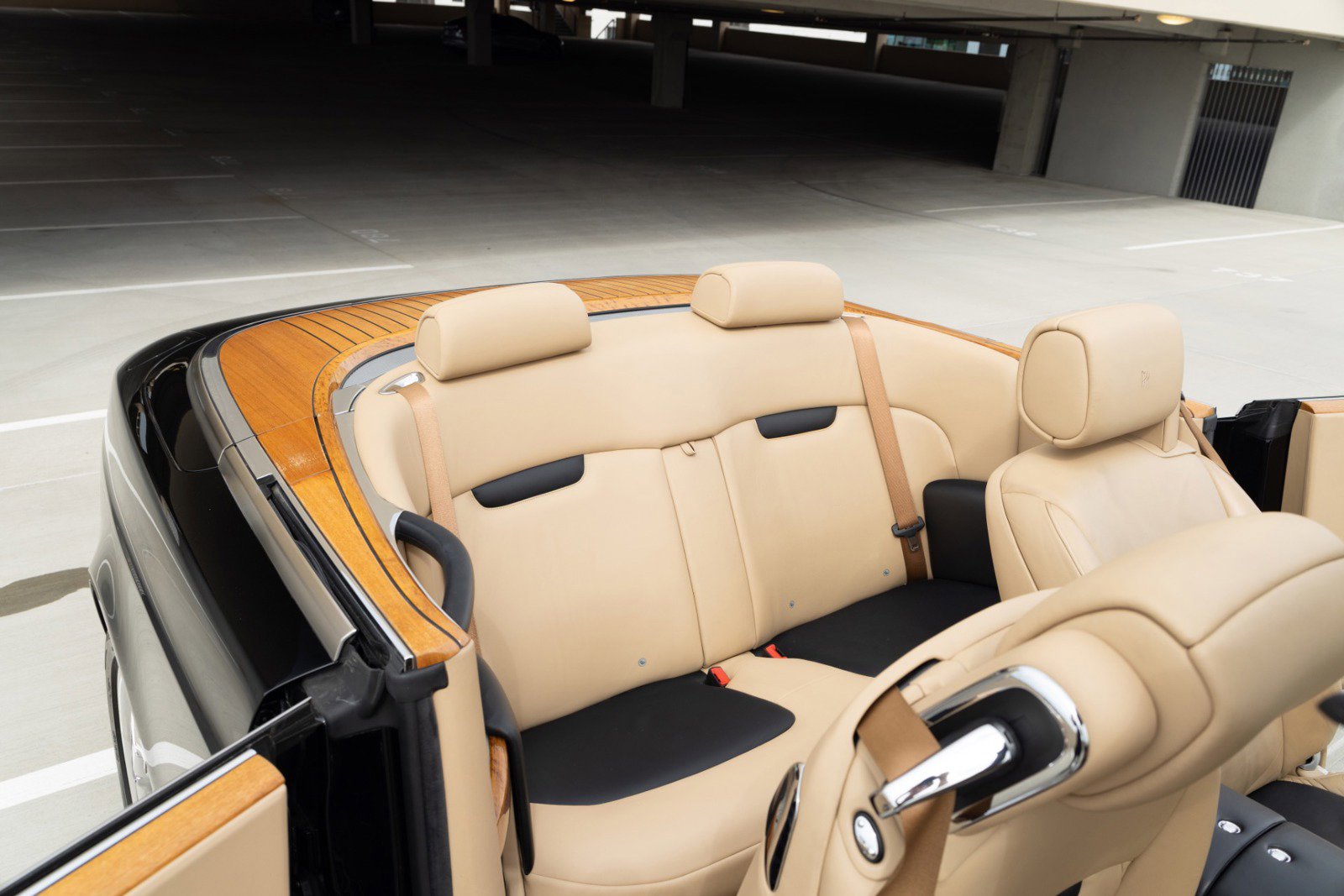 Used 2009 Rolls-Royce Phantom Drophead Coupe RWD image 37