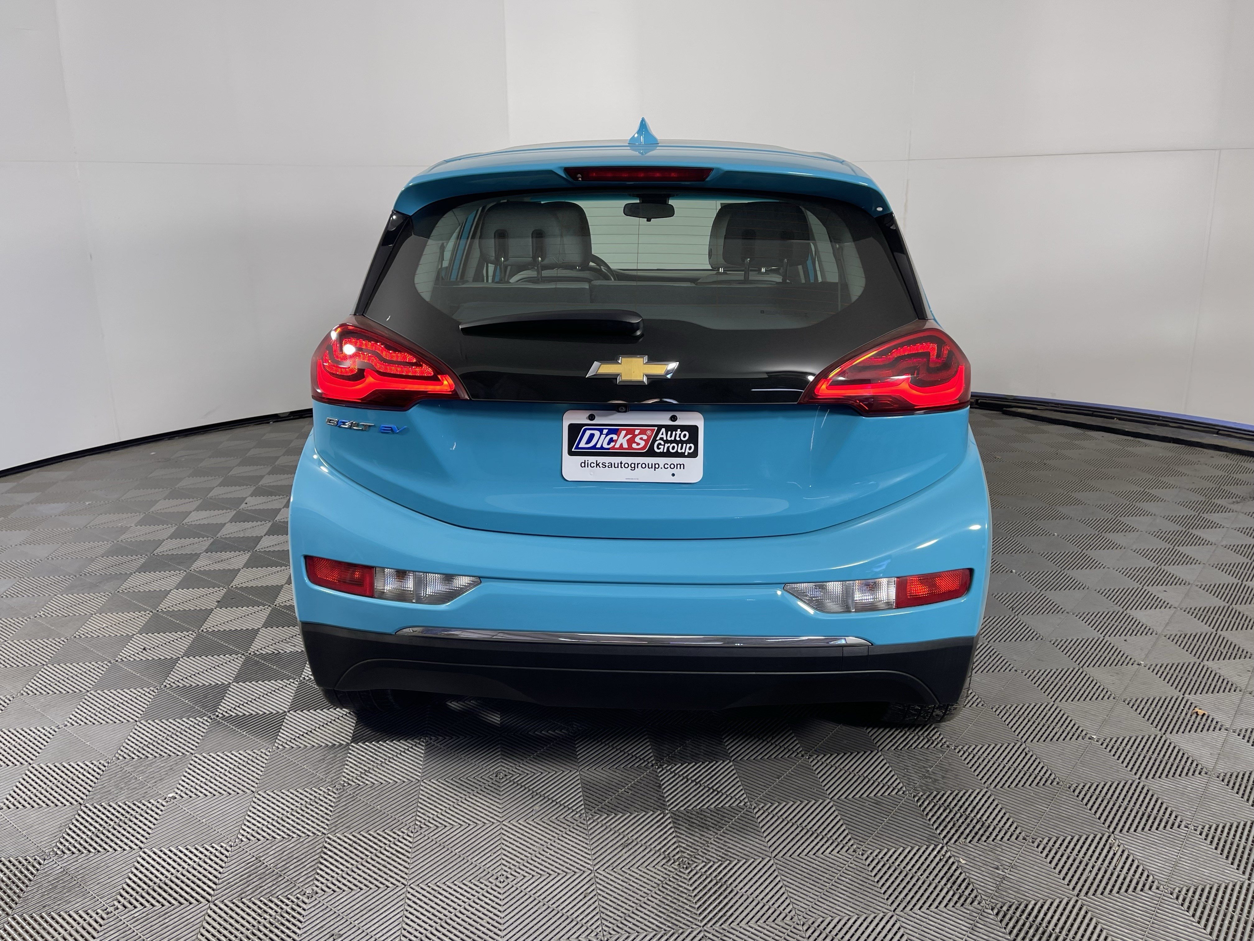 Used 2020 Chevrolet Bolt LT FWD image 4