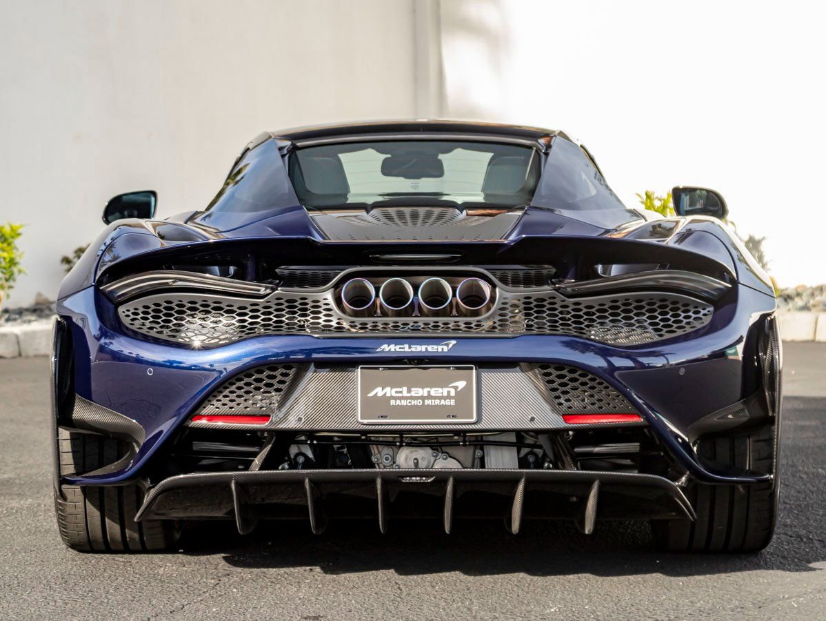 Used 2022 McLaren 765LT RWD image 10