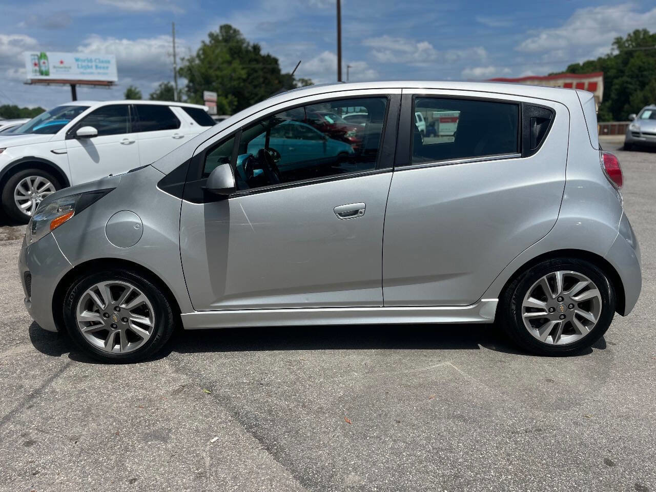Used 2014 Chevrolet Spark LT image 6