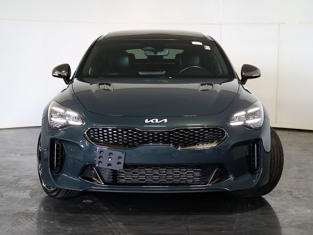 Used 2022 Kia Stinger GT1 AWD/4WD image 9