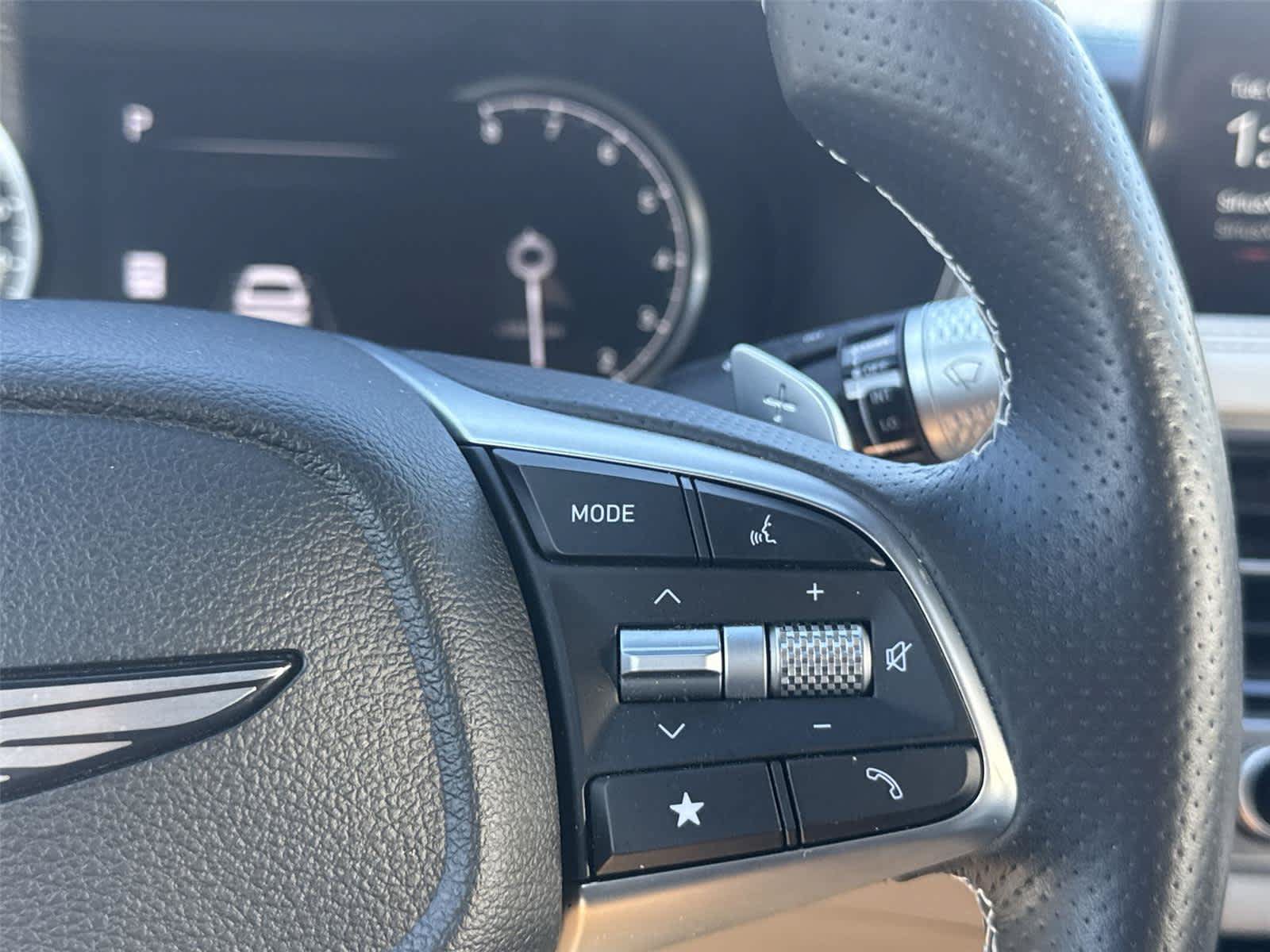 Used 2025 Genesis G70 2.5T AWD/4WD image 19