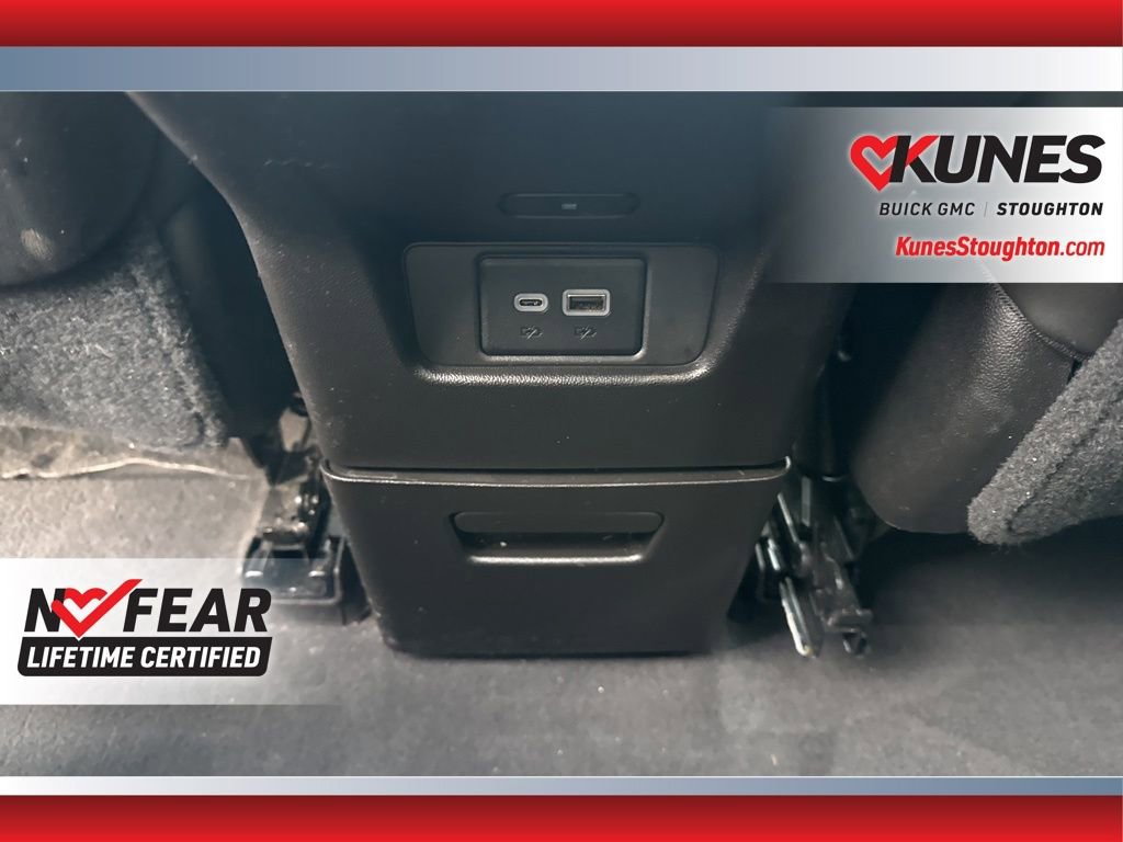 Used 2024 Cadillac XT6 Sport image 37