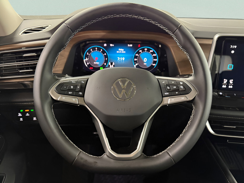 New 2026 Volkswagen Atlas SE image 12