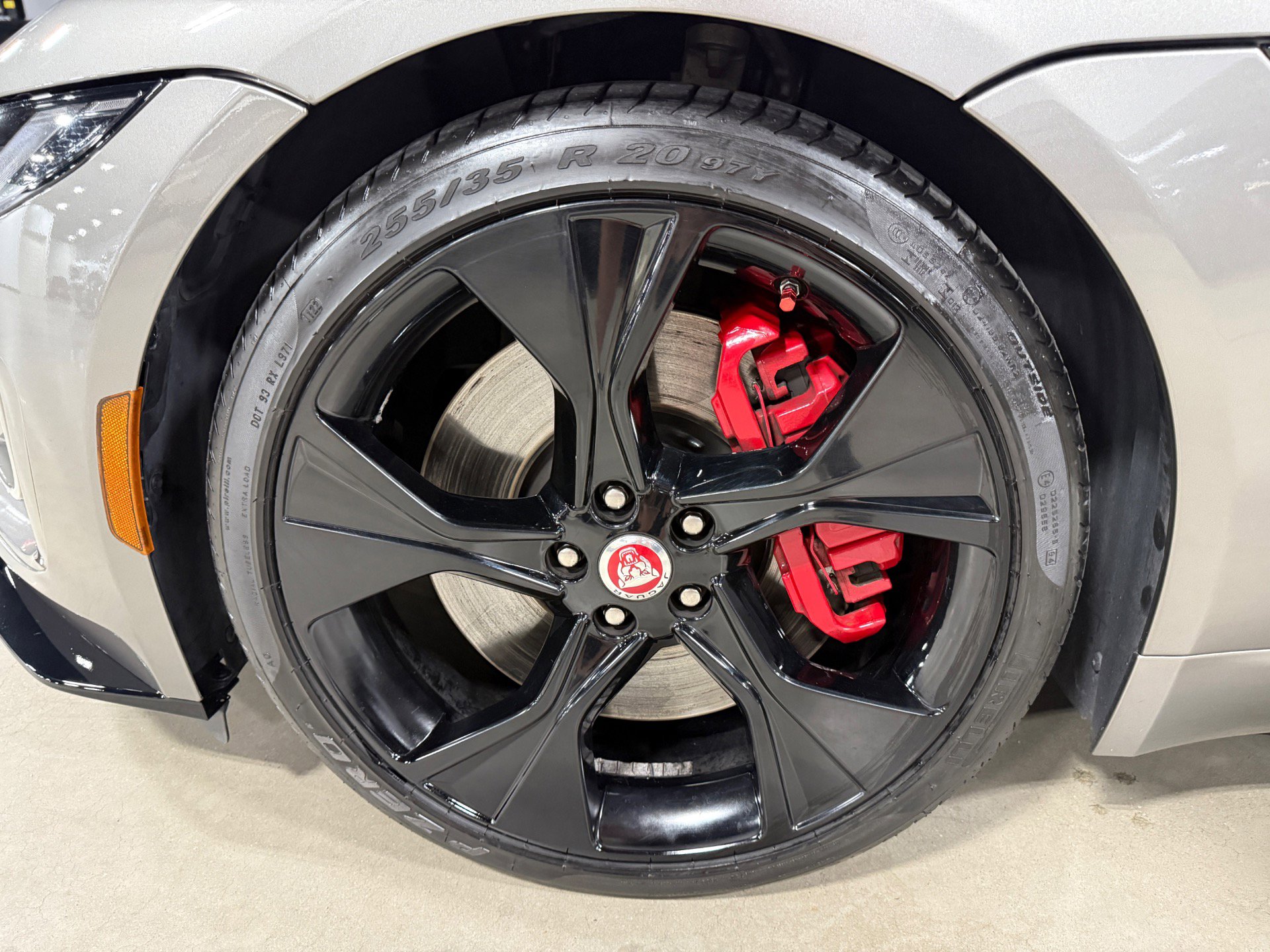 Used 2021 Jaguar F-TYPE R-Dynamic image 33