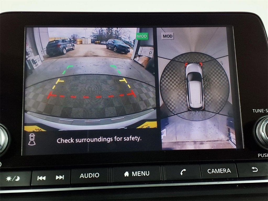 Used 2021 Nissan Rogue SV w/ Premium Package image 14