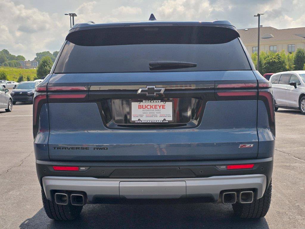 Used 2024 Chevrolet Traverse Z71 w/ Enhanced Driving Package AWD/4WD image 7