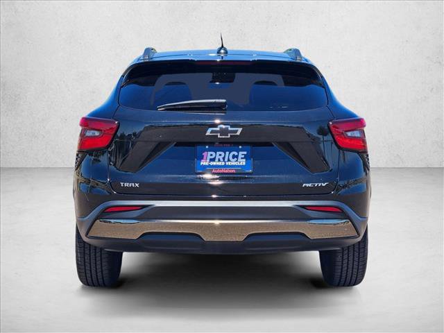 Used 2024 Chevrolet Trax ACTIV w/ Sunroof Package image 7