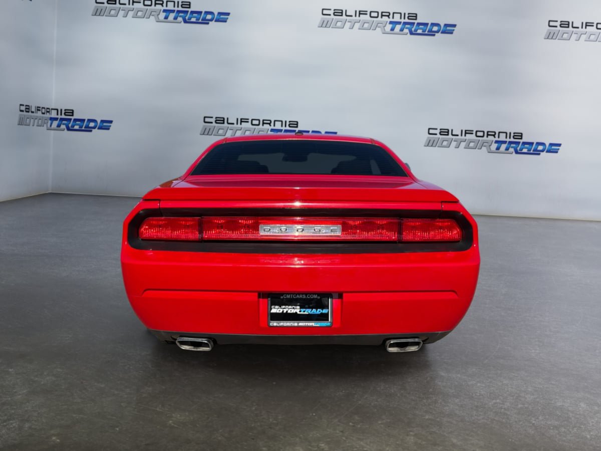 Used 2010 Dodge Challenger R/T w/ Sound Group RWD image 6